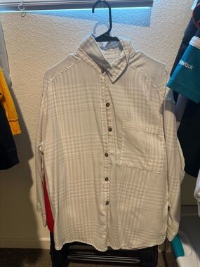 Hollister Beige Plaid Button-Down Shirt